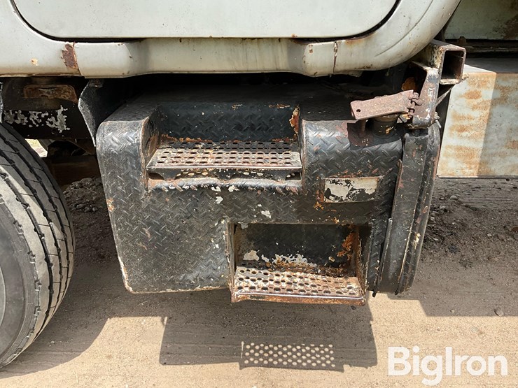 1977-mack-dm685-image-20
