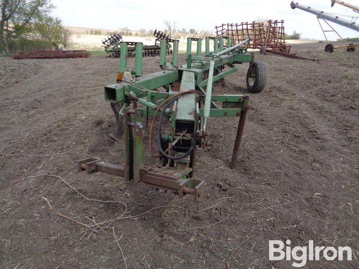 john-deere-2500-image-2