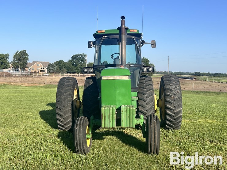 1983-john-deere-4450-image-2