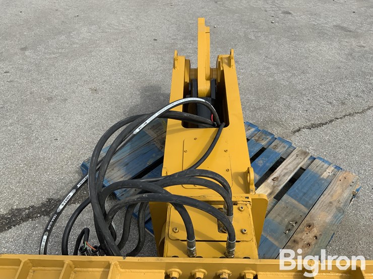 2025-sumitomo-sh60-image-12
