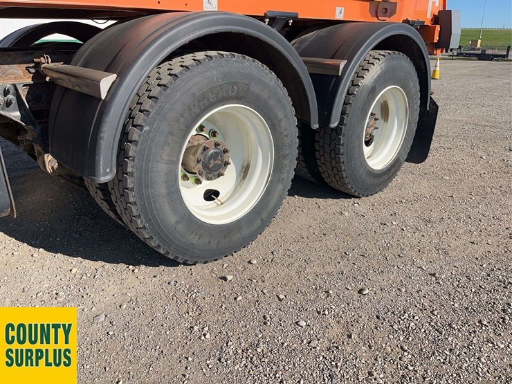 2016-international-workstar-7600-image-10