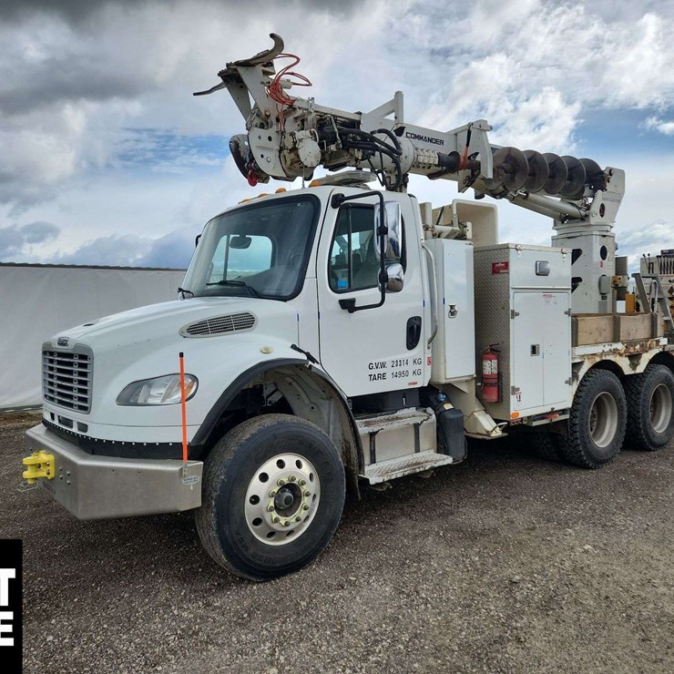 2013 FREIGHTLINER M2 106