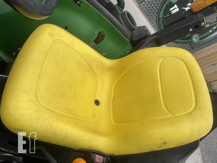 2020-john-deere-3025e-image-11