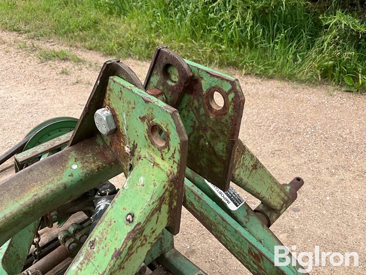 john-deere-350-image-19