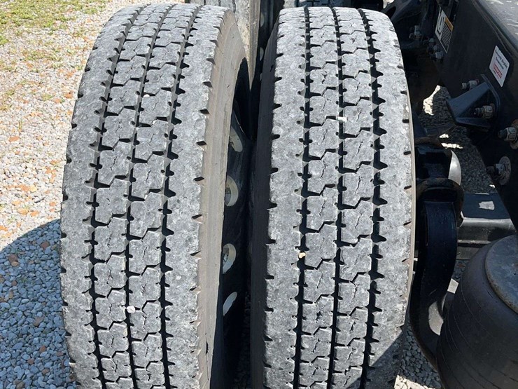 2022-kenworth-t680-image-10