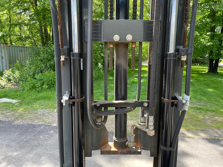 #6065-•-2014-4000lb-unicarriers-lp-forklift-image-18