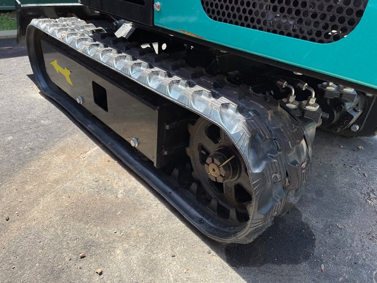 #6074-•-agt-mini-excavator-mh12rx-image-10