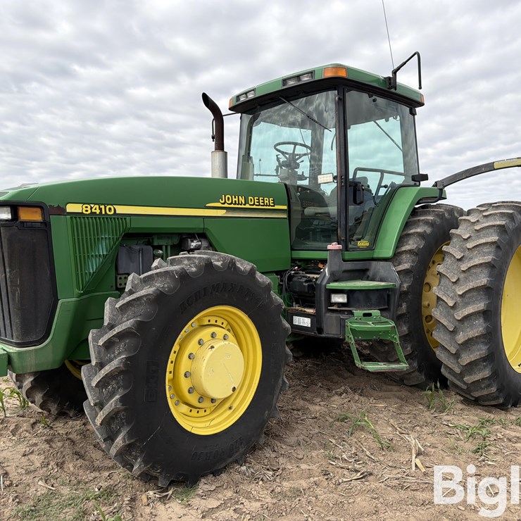 2001 JOHN DEERE 8410