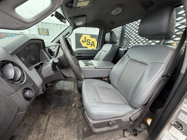2014-ford-f350-sd-image-21