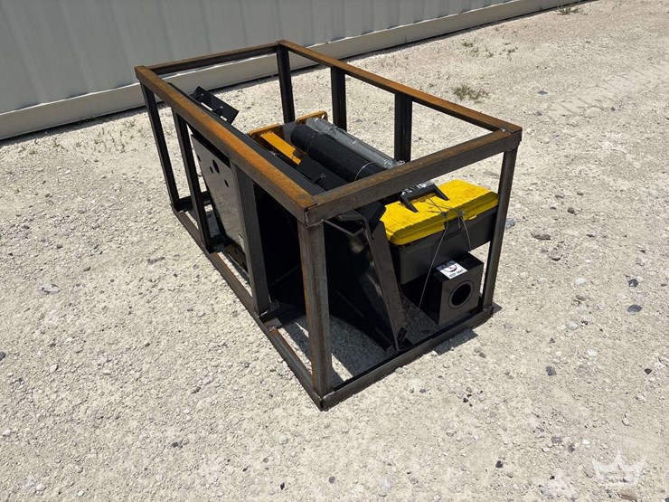 2026-agt-sshh680-hydraulic-breaker-skid-steer-attachment-image-5