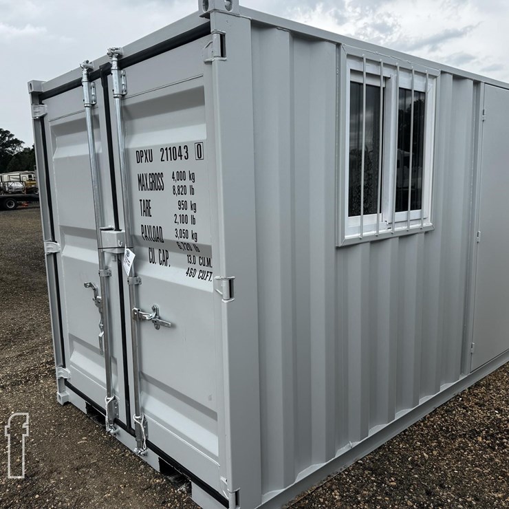 2026 STORAGE CONTAINER 11'