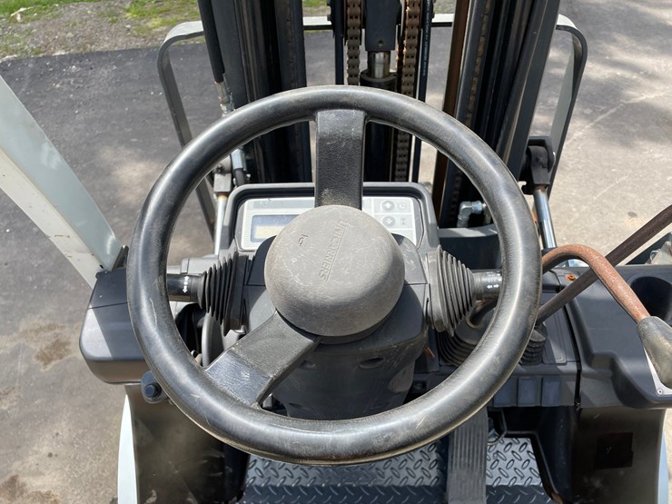 #6068-•-2016-5000lb-unicarriers-lp-forklift---low-hours!-image-18