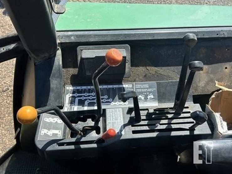 john-deere-4640-image-8