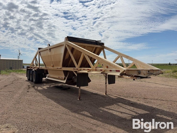 1996-ranch-tri/a-belly-dump-trailer-image-3