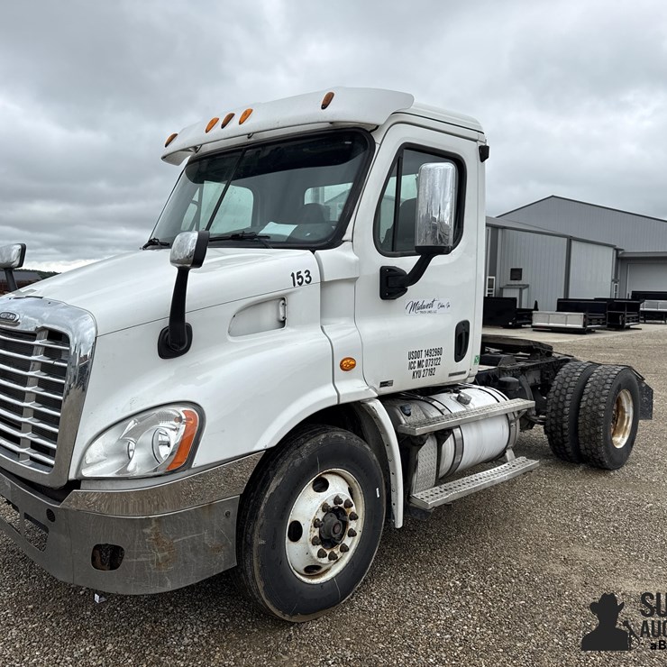 2011 Freightliner Cascadia Truck Tractor