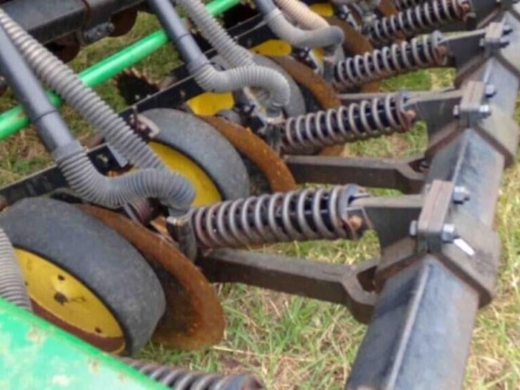 john-deere-750-image-4
