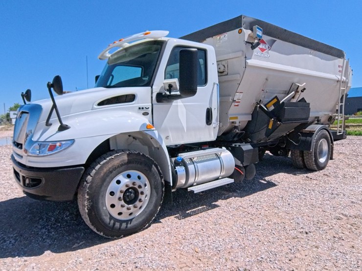 2022-kuhn-knight-4052-image-117