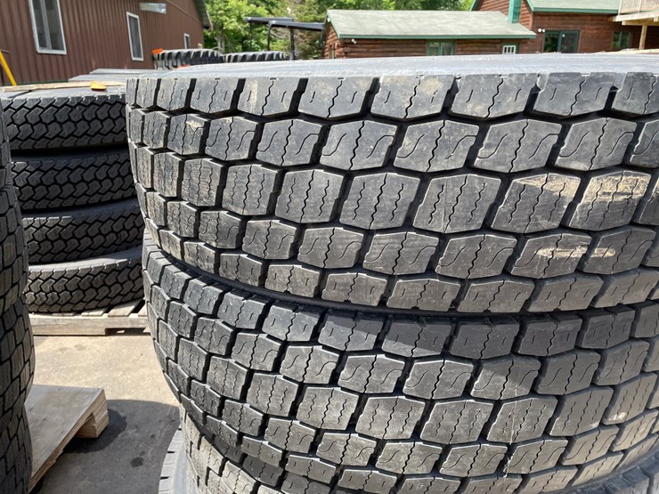 #6514-•-set-of-(4)-semi-tires-image-3