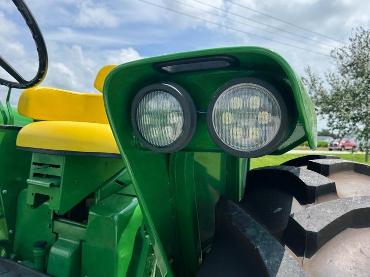 john-deere-4320-image-19