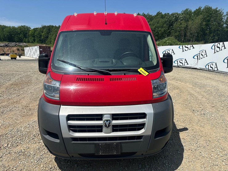 2015-dodge-ram-van-image-26
