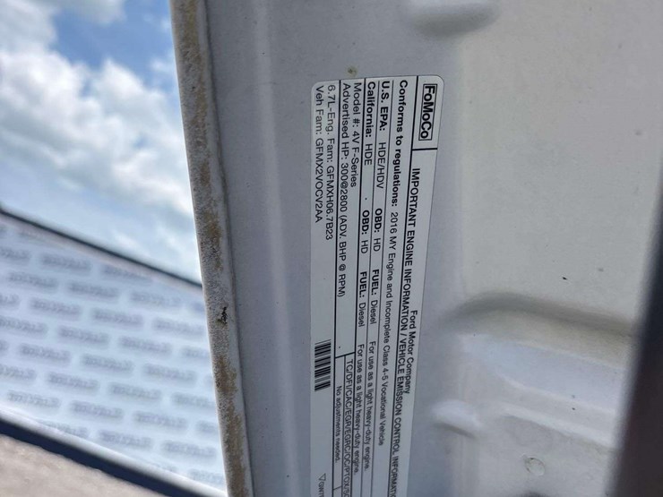 2016-ford-f550-image-28