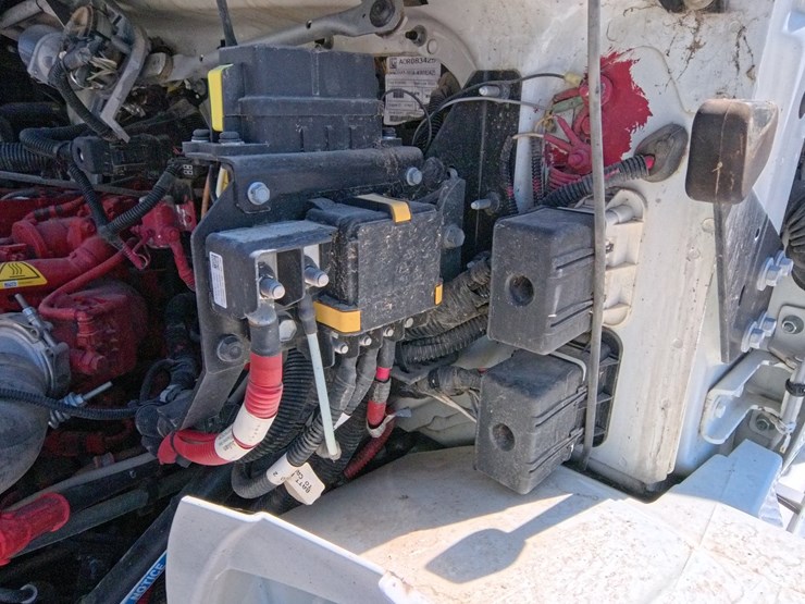 2022-kuhn-knight-4052-image-111