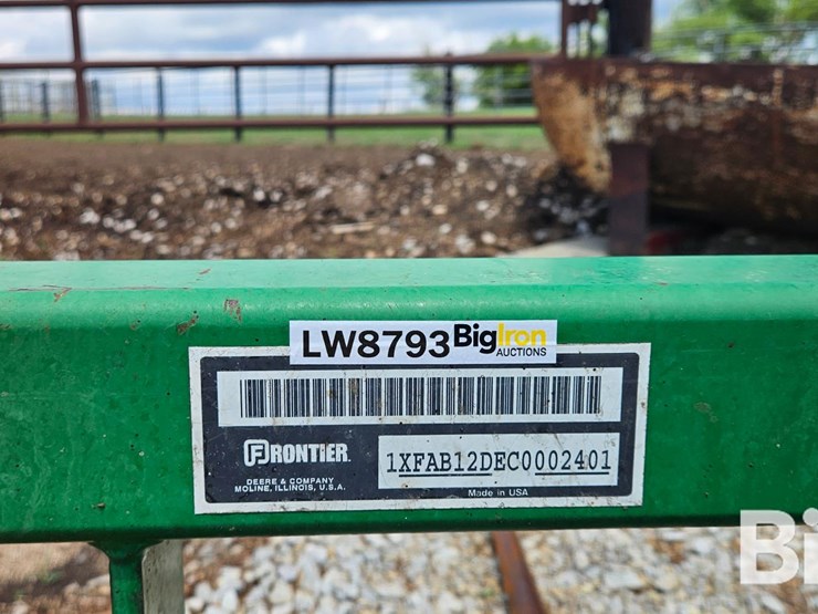 2012-john-deere-640-image-16