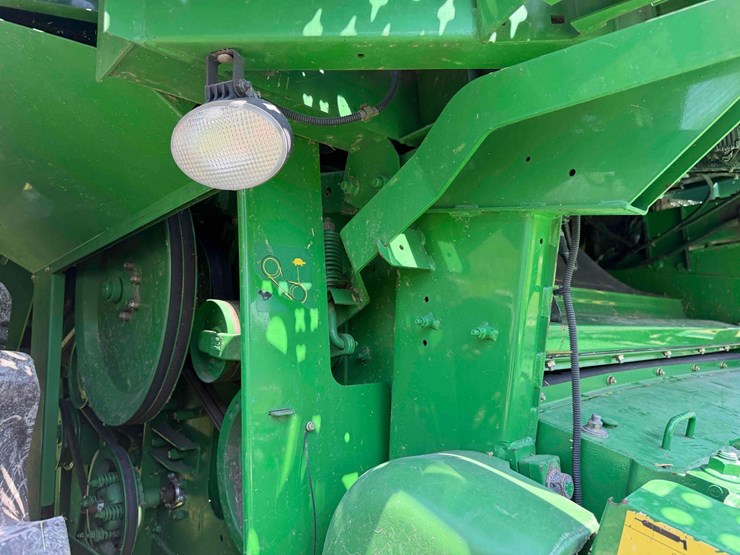 2008-john-deere-9670-sts-image-12