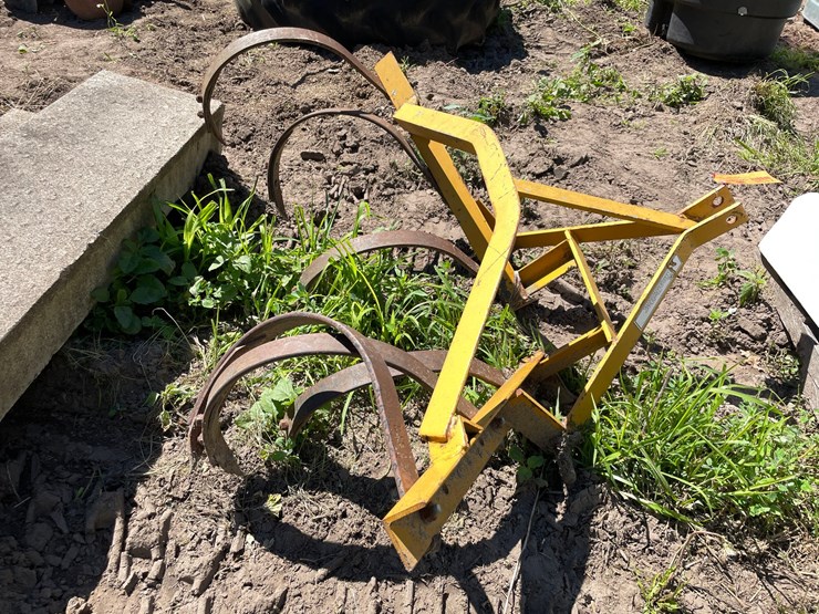 #7138-•-king-kutter-1-row-c-tine-3-point-cultivator-image-4