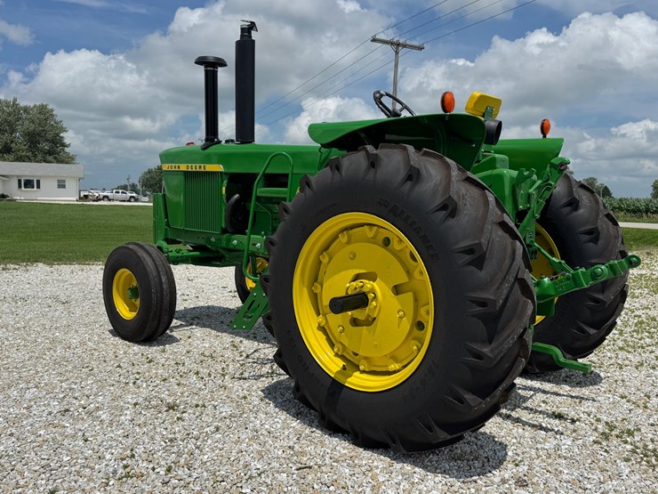 john-deere-4320-image-4