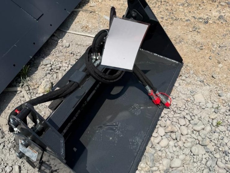 2026-wolverine-mcb-11-48w-mini-combination-bucket-image-2