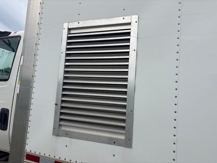 2015-international-durastar-4300-image-23