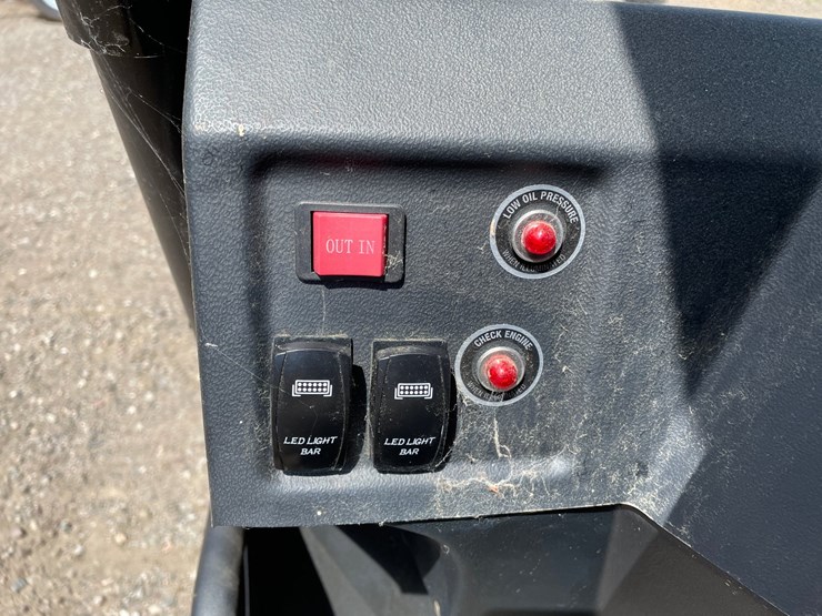 #6058-•-2020-landstar-700-crew4-utv-image-30