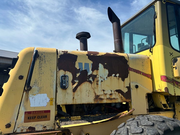 new-holland-lw170-image-22