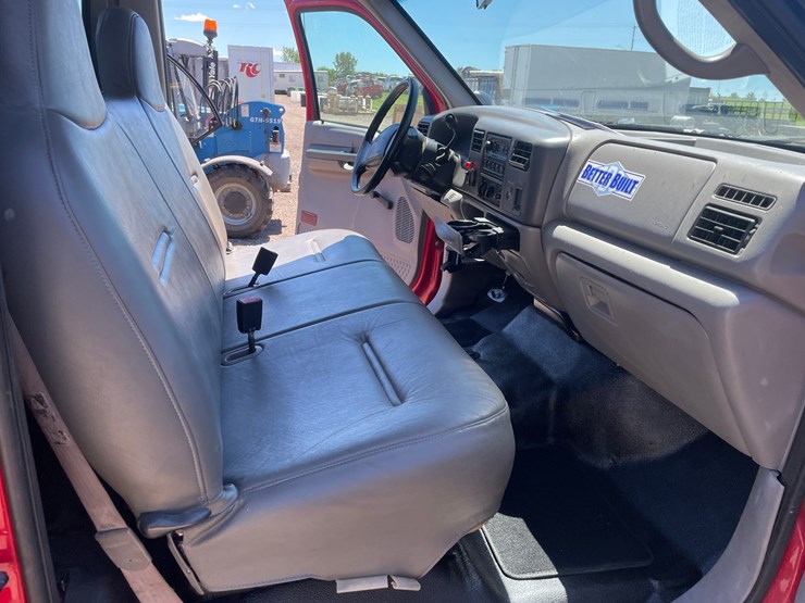 2001-ford-f550-image-29