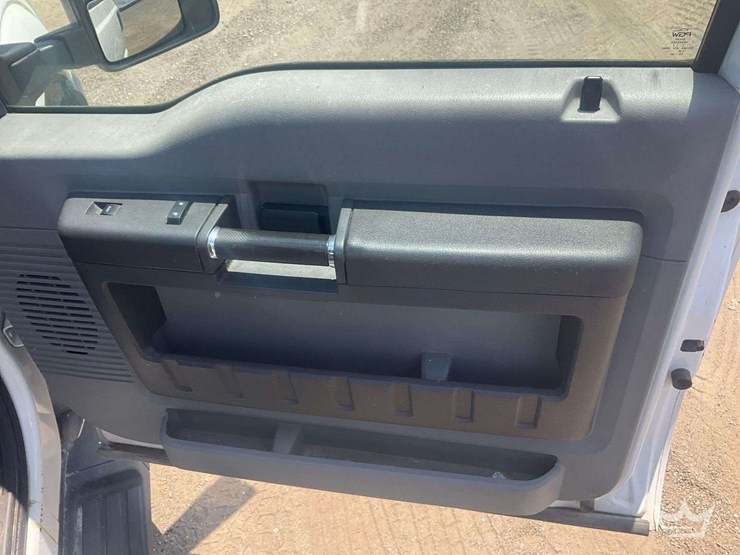 2016-ford-f350-image-30