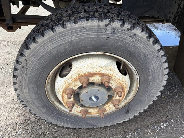 2006-chevrolet-c4500-4x4-service-truck-image-17