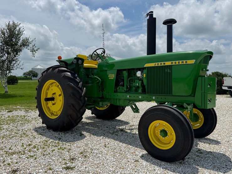 john-deere-4320-image-8