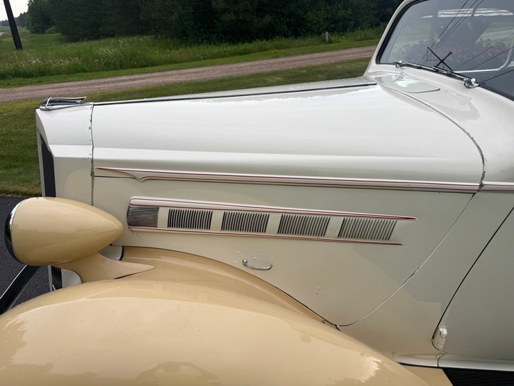 #1372-•-1937-packard-115-c-coupe-image-11