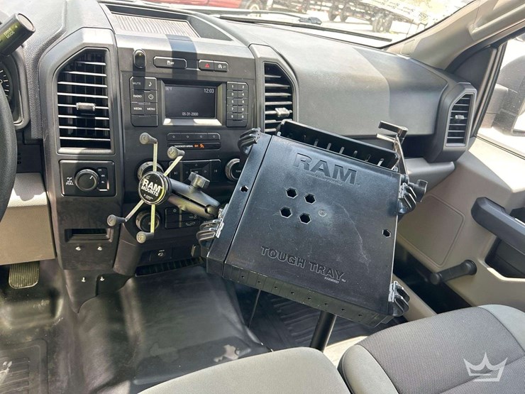 2020-ford-f150-image-15