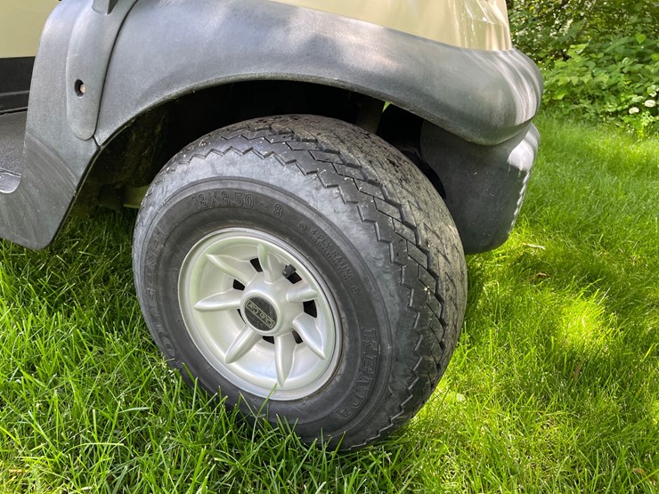#6060-•-club-car-electric-golf-cart-image-9