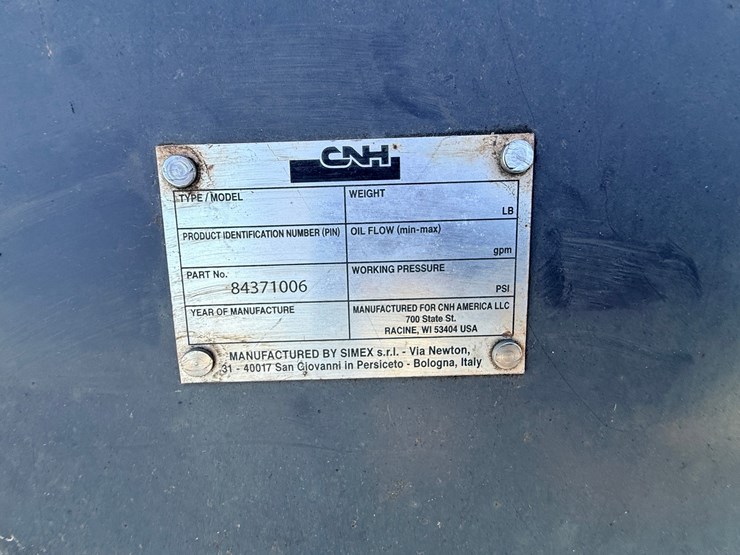 #1969-•-cnh-4-in-1-bucket-image-8