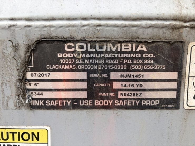 2018-freightliner-114sd-image-36