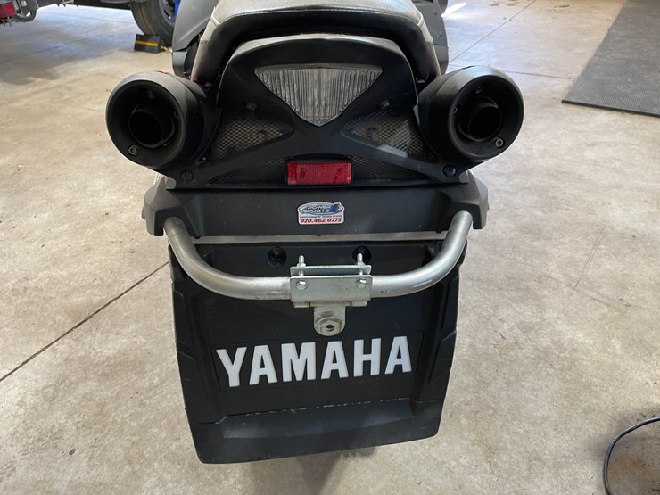 #7106-•-2009-yamaha-apex-snowmobile-(has-registration-card)-image-10