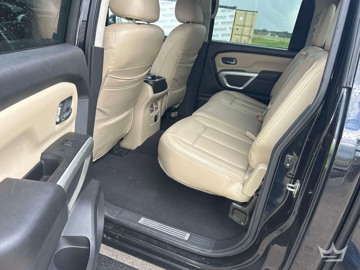 2017-nissan-titan-image-22