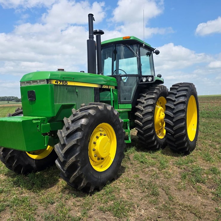 JOHN DEERE 4755