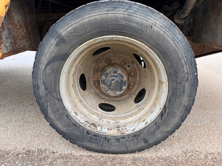 2001-ford-f450-image-77