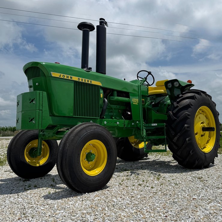 JOHN DEERE 4320