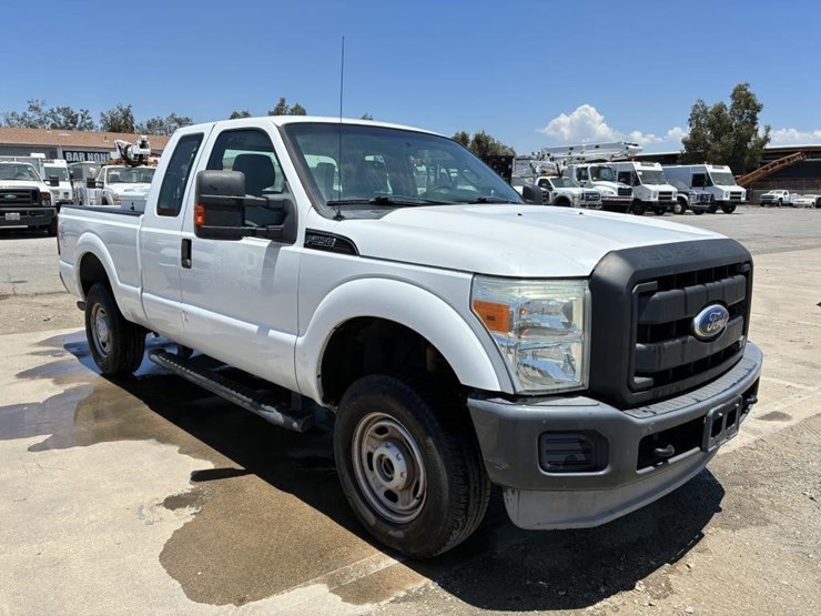 2011-ford-f250-image-2