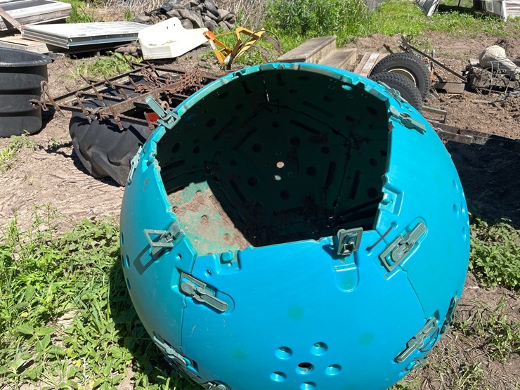 #7128-•-compost-ball-image-6
